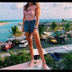 One shoulder top